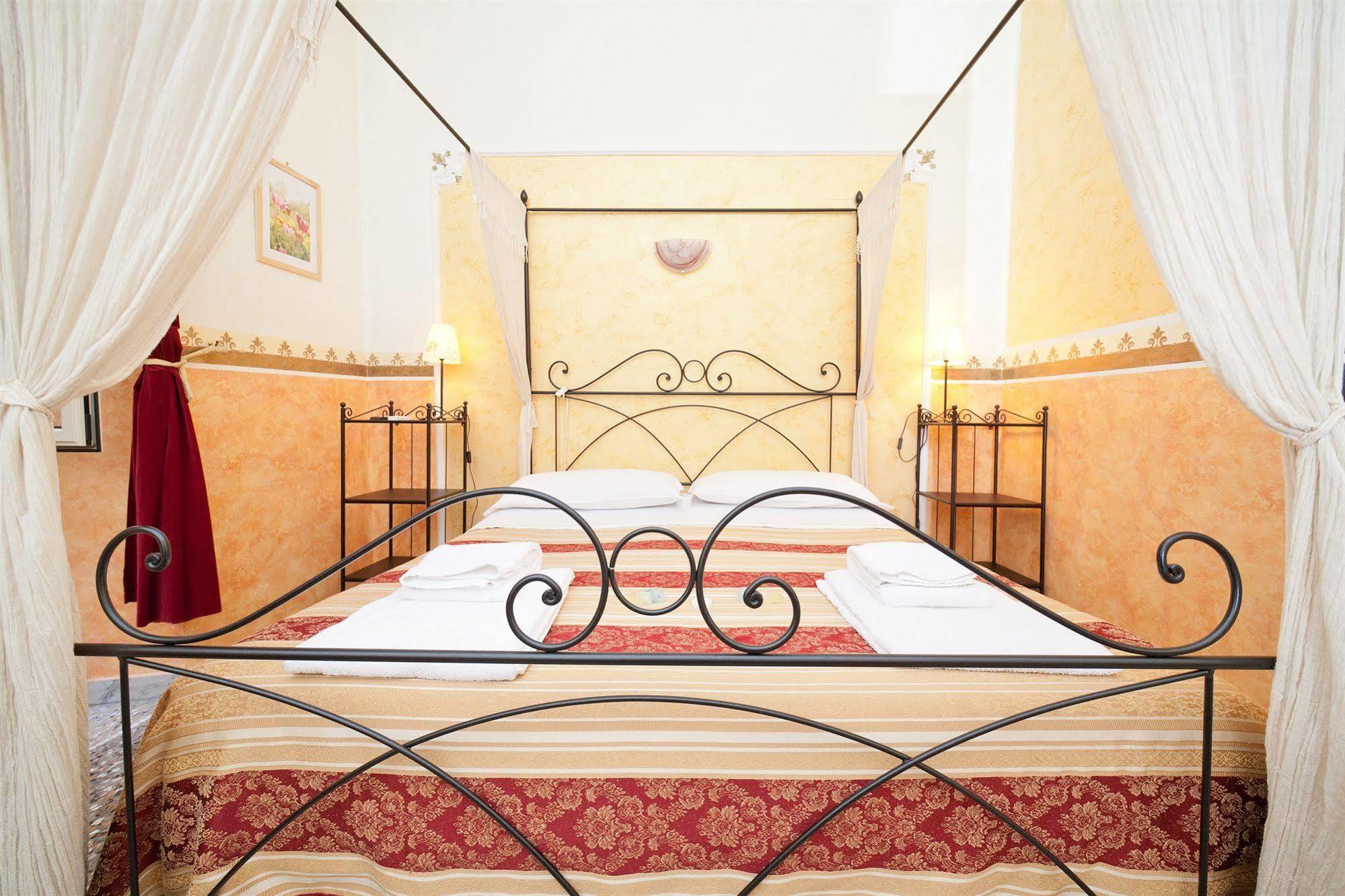 Baldassini Suites Roma Exterior foto