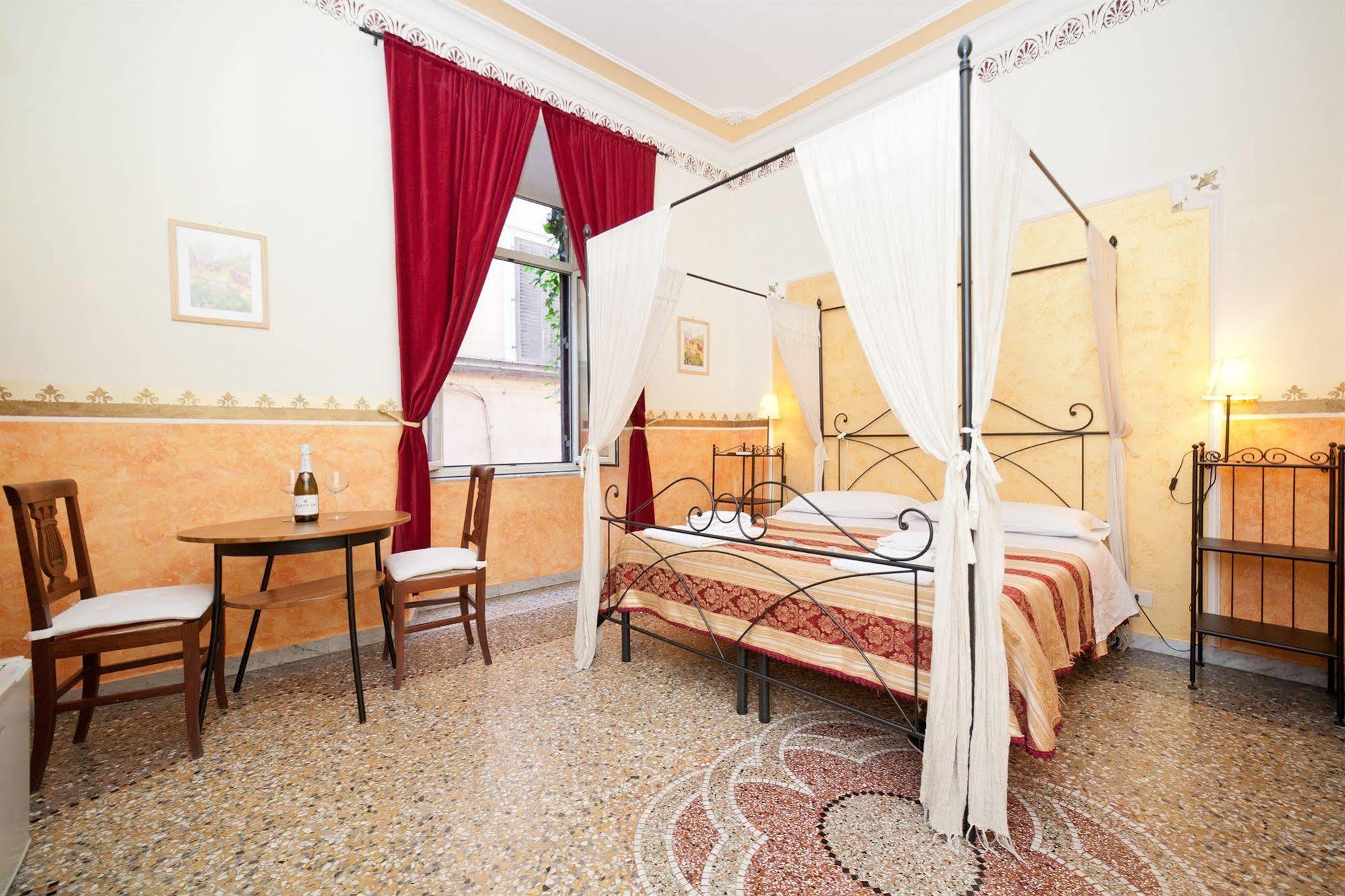 Baldassini Suites Roma Exterior foto